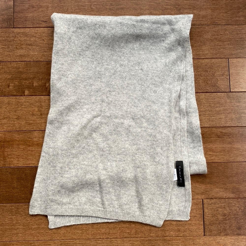 Tahari Cashmere Grey Scarf